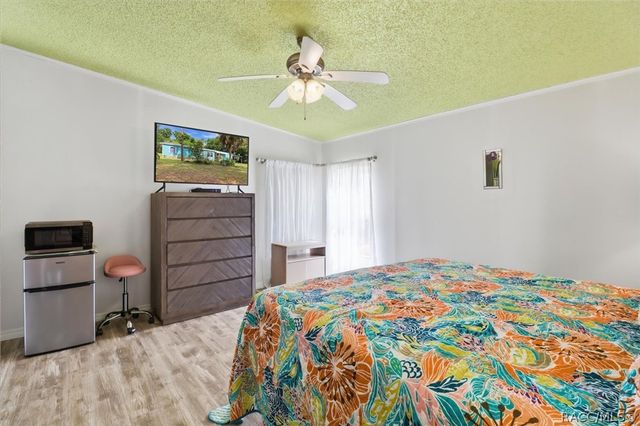 4390 N Williams Avenue, Crystal River, FL 34428
