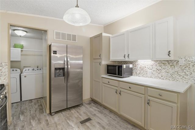 4390 N Williams Avenue, Crystal River, FL 34428
