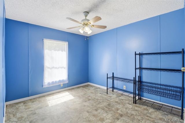 4390 N Williams Avenue, Crystal River, FL 34428