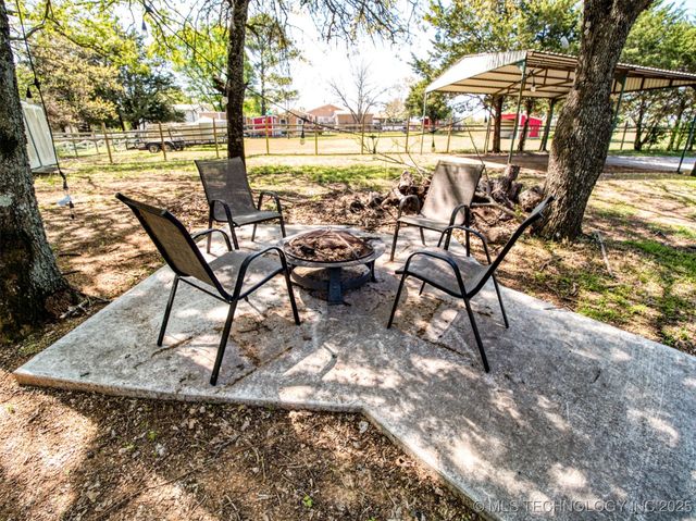 13883 Holiday Park, Kingston, OK 73439