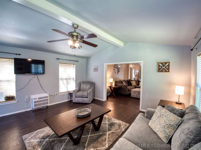 13883 Holiday Park, Kingston, OK 73439