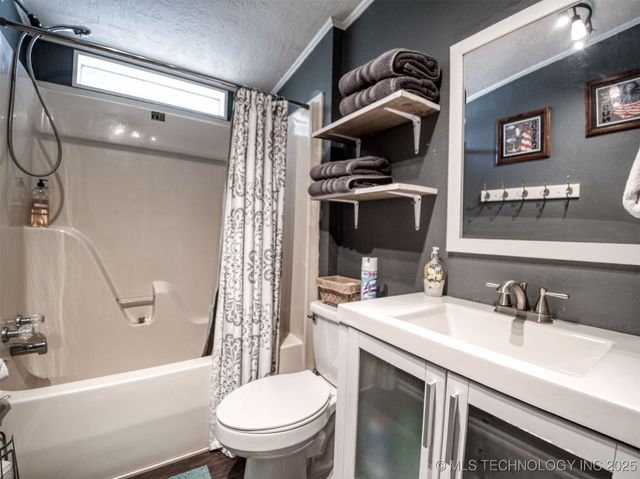 13883 Holiday Park, Kingston, OK 73439