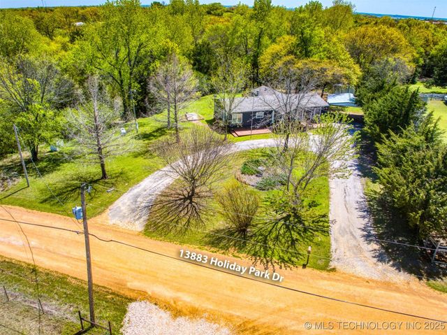13883 Holiday Park, Kingston, OK 73439