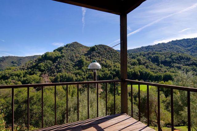 26969 Moody Rd., Los Altos Hills, CA 94022