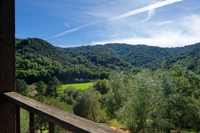 26969 Moody Rd., Los Altos Hills, CA 94022