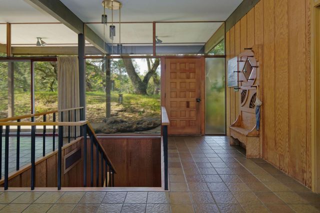 26969 Moody Rd., Los Altos Hills, CA 94022