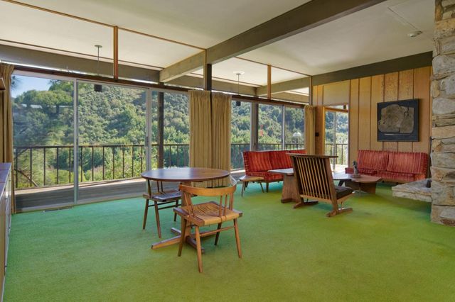 26969 Moody Rd., Los Altos Hills, CA 94022