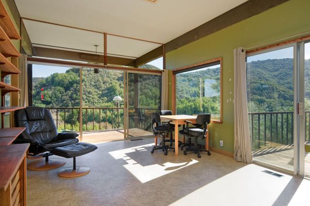 26969 Moody Rd., Los Altos Hills, CA 94022