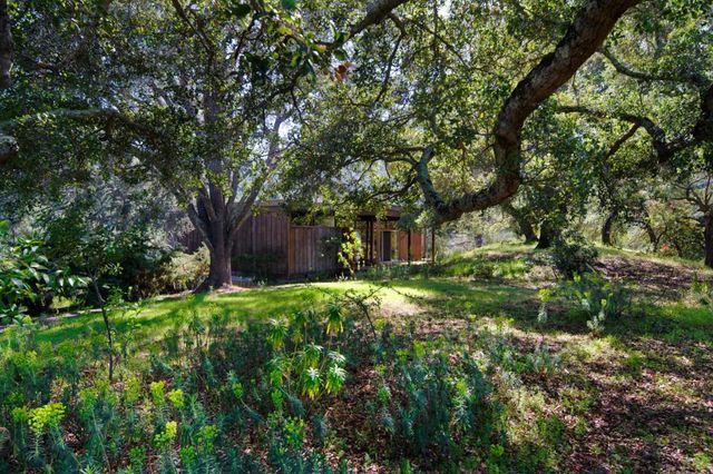 26969 Moody Rd., Los Altos Hills, CA 94022