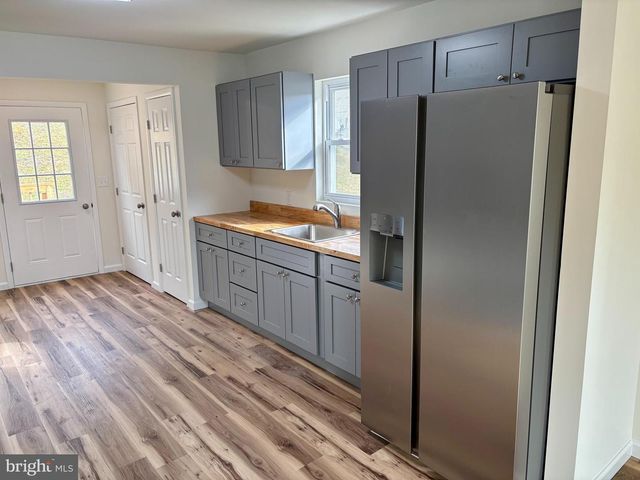 253 MAIN ST, Parryville, PA 18244