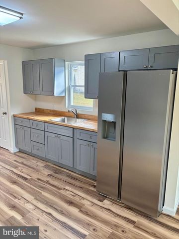 253 MAIN ST, Parryville, PA 18244