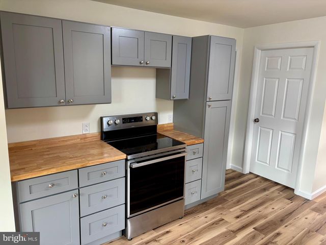 253 MAIN ST, Parryville, PA 18244