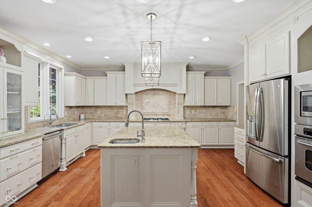 14232 Kingdom Court, Fishers, IN 46040