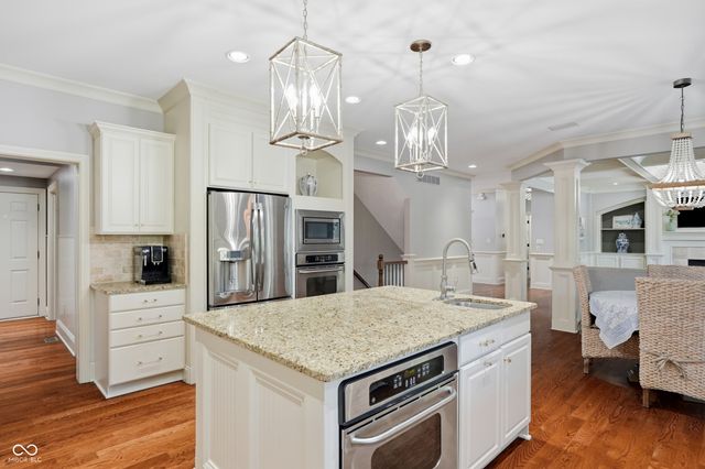 14232 Kingdom Court, Fishers, IN 46040