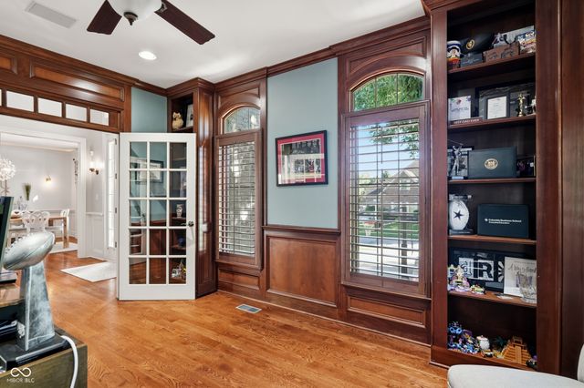 14232 Kingdom Court, Fishers, IN 46040