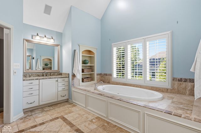 14232 Kingdom Court, Fishers, IN 46040