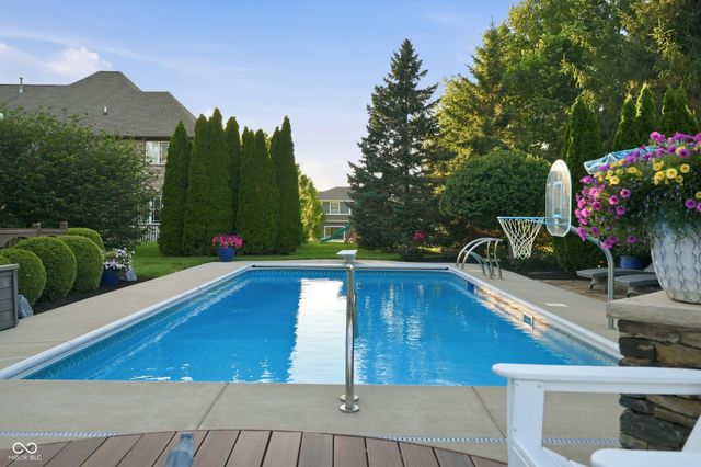 14232 Kingdom Court, Fishers, IN 46040