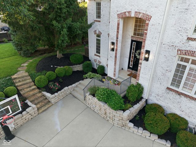 14232 Kingdom Court, Fishers, IN 46040