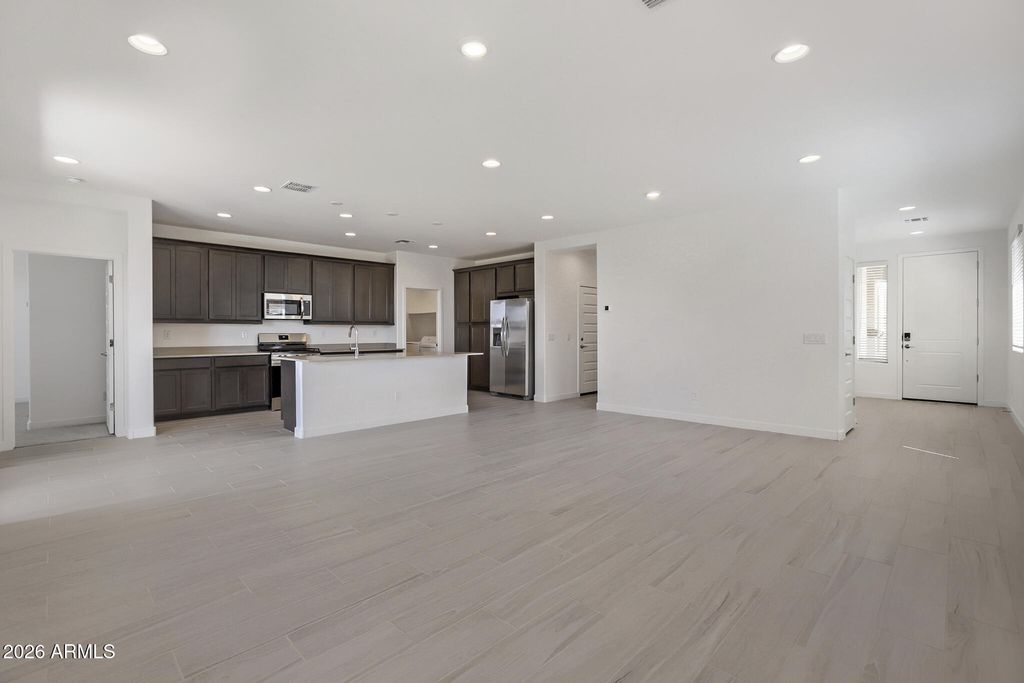 25228 N 174TH Lane, Surprise, AZ 85387 — photo 4