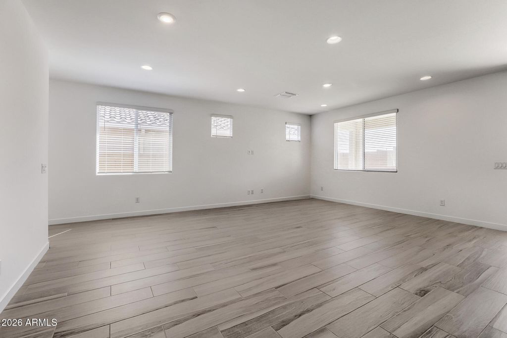 25228 N 174TH Lane, Surprise, AZ 85387 — photo 5