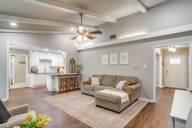 3817 Lawndale Avenue, Fort Worth, TX 76133