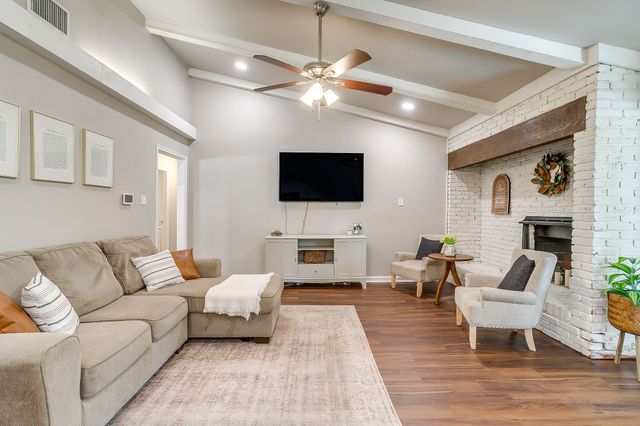 3817 Lawndale Avenue, Fort Worth, TX 76133
