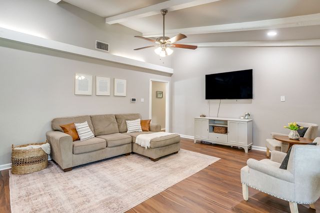 3817 Lawndale Avenue, Fort Worth, TX 76133