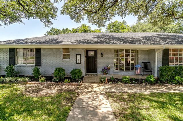 3817 Lawndale Avenue, Fort Worth, TX 76133