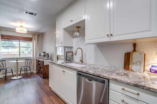 3817 Lawndale Avenue, Fort Worth, TX 76133