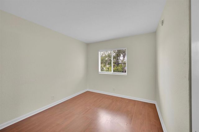 2655 NE 8th Avenue Apt 210, Wilton Manors, FL 33334