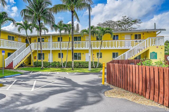 2655 NE 8th Avenue Apt 210, Wilton Manors, FL 33334