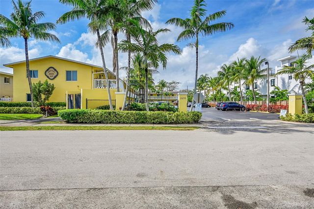 2655 NE 8th Avenue Apt 210, Wilton Manors, FL 33334