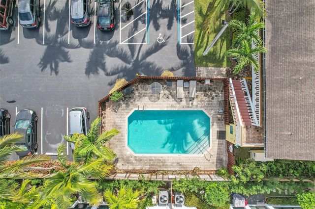 2655 NE 8th Avenue Apt 210, Wilton Manors, FL 33334