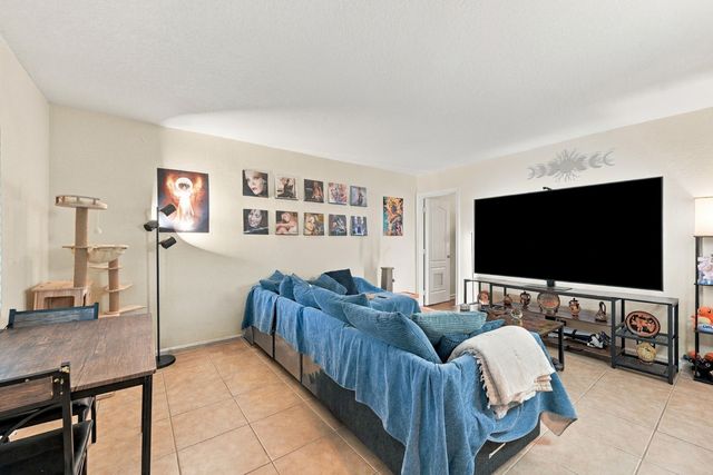 2655 NE 8th Avenue Apt 210, Wilton Manors, FL 33334
