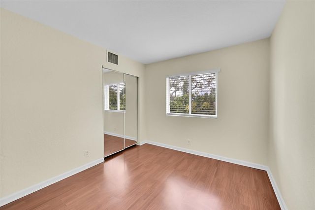 2655 NE 8th Avenue Apt 210, Wilton Manors, FL 33334