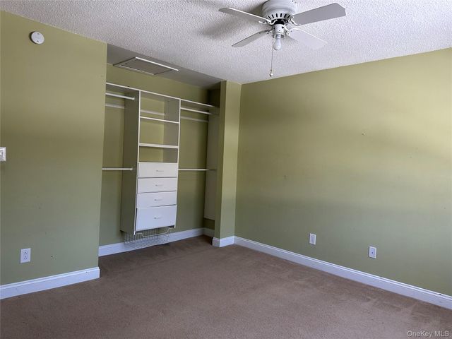 223 Springmeadow Drive E, Holbrook, NY 11741