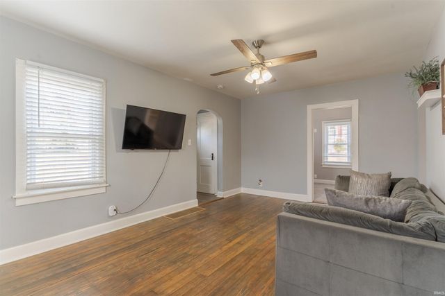 1707 Russell Avenue, Evansville, IN 47720