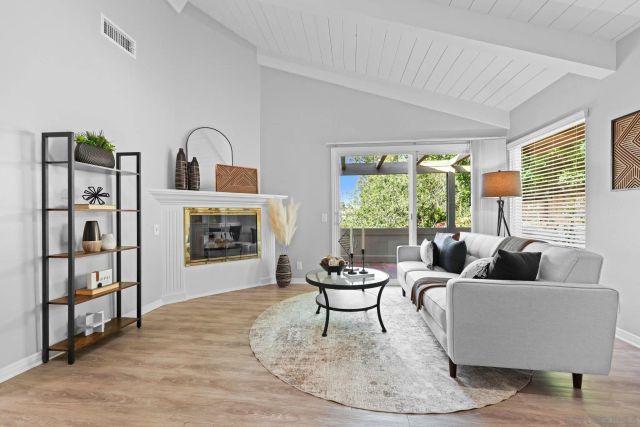 5673 Lake Murray Blvd B, La Mesa, CA 91942