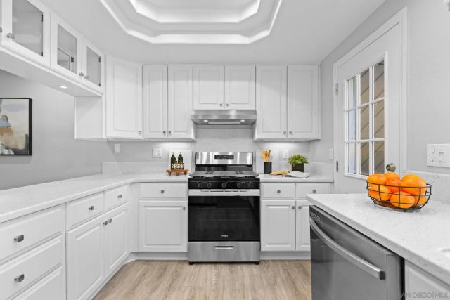 5673 Lake Murray Blvd B, La Mesa, CA 91942