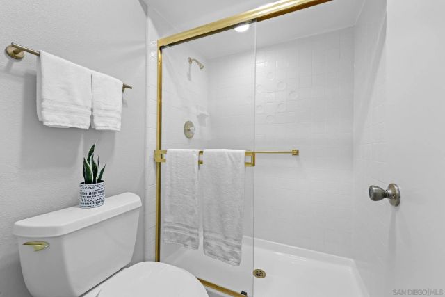 5673 Lake Murray Blvd B, La Mesa, CA 91942