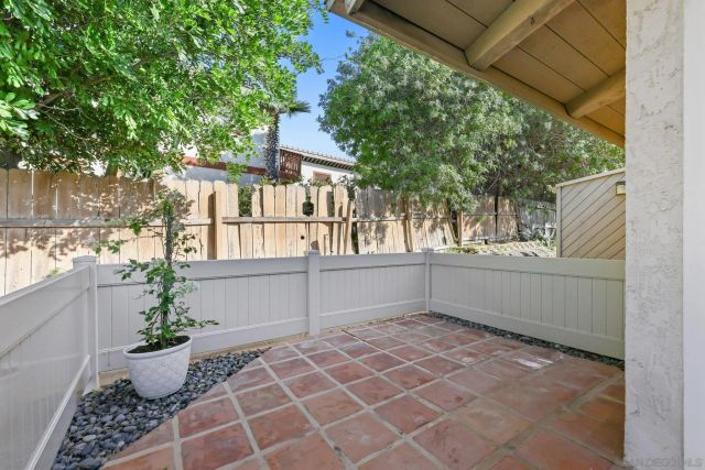 5673 Lake Murray Blvd B, La Mesa, CA 91942