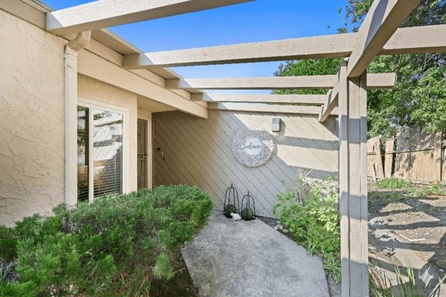 5673 Lake Murray Blvd B, La Mesa, CA 91942