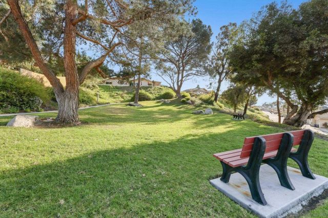 5673 Lake Murray Blvd B, La Mesa, CA 91942