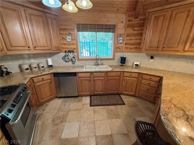 310 Echo Road, Mount Charleston, NV 89124