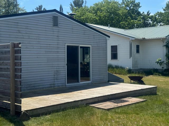 6579 Saw Mill Road, Harrison, MI 48625