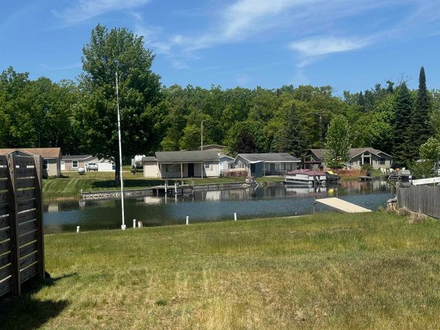 6579 Saw Mill Road, Harrison, MI 48625