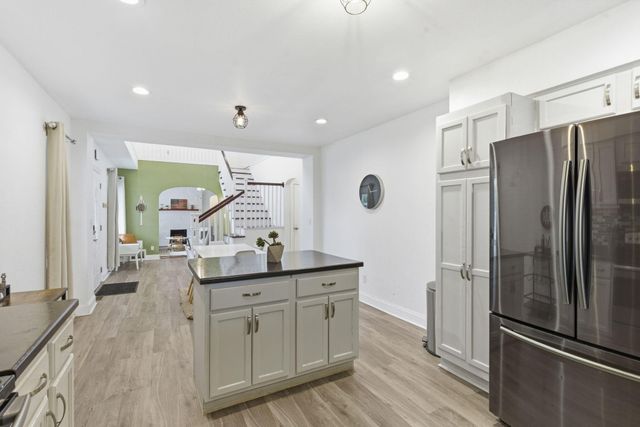 1834 S Jefferson Avenue, Springfield, MO 65807