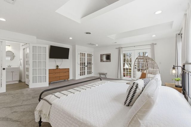 1834 S Jefferson Avenue, Springfield, MO 65807