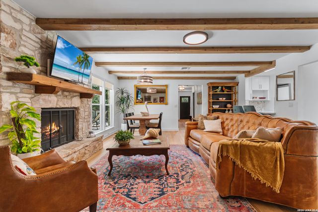 105 JACOB DR, Boerne, TX 78006