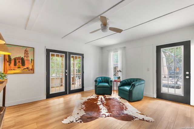 105 JACOB DR, Boerne, TX 78006